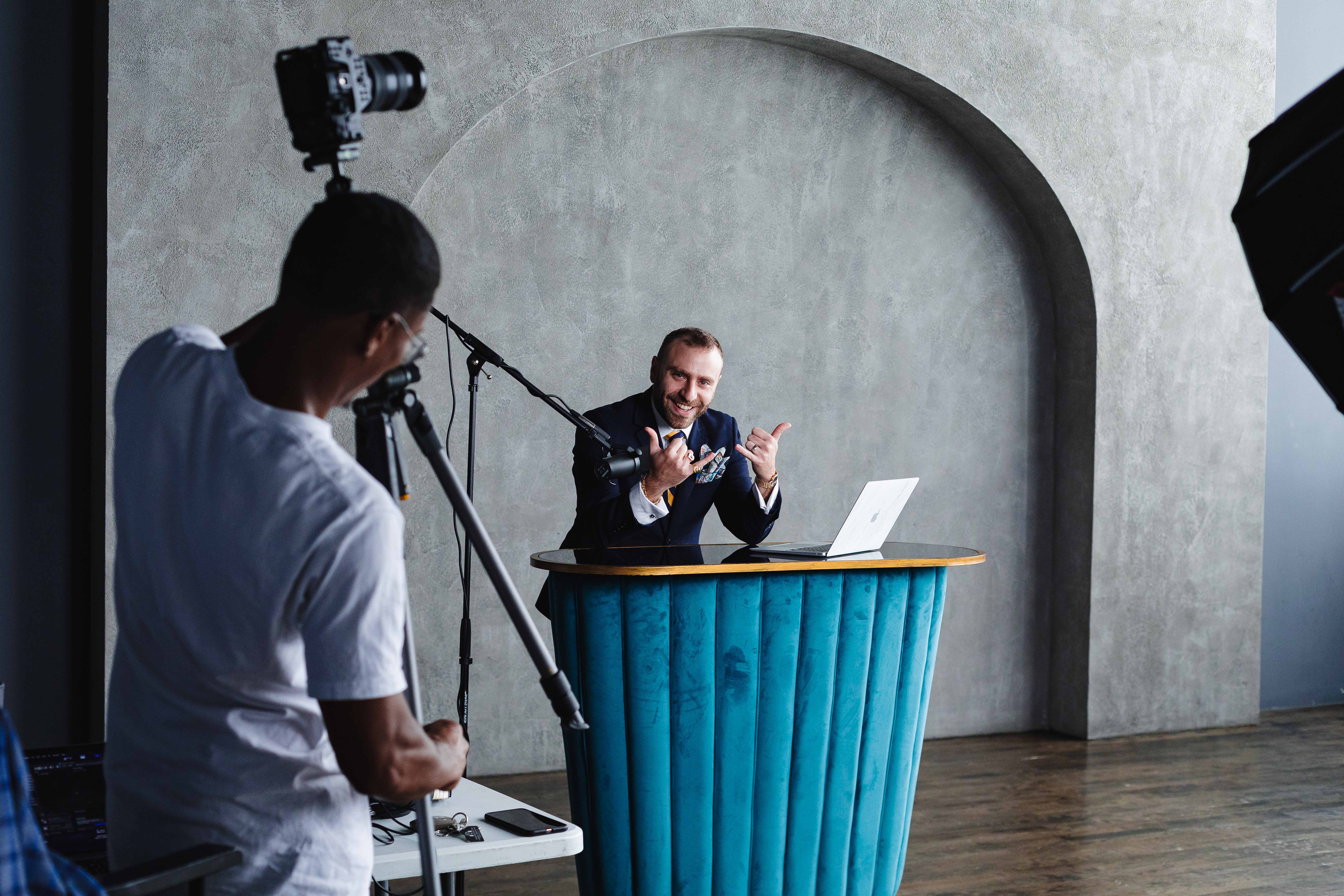 Zach Toutounjian — Toronto Real Estate Agent